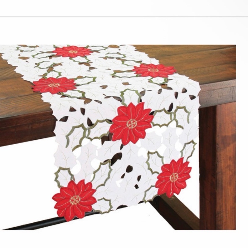 Bed Bath & Beyond Red and White Table Runner